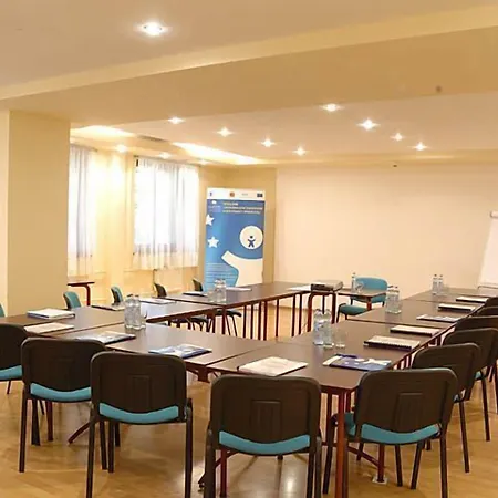 Parkhotel Economic Otel Modlnica