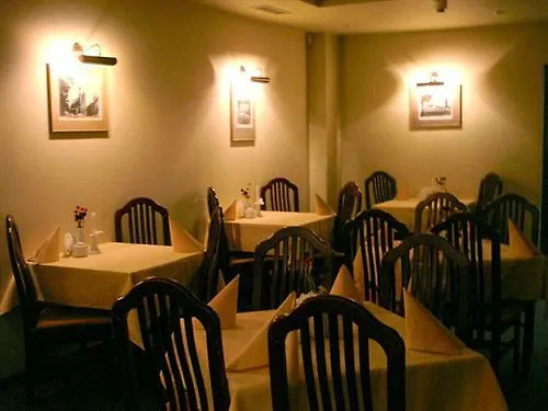 Parkhotel Economic 3* Modlnica