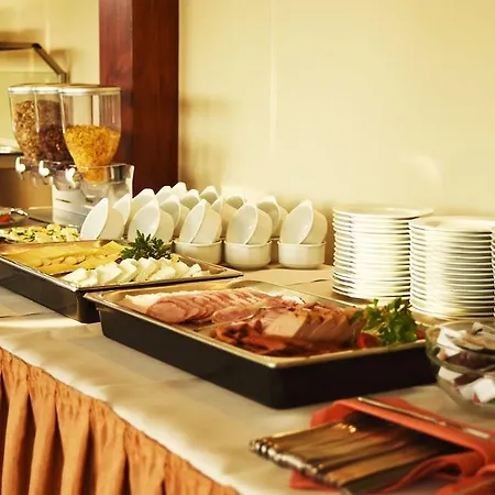 Parkhotel Economic Hotel 3*